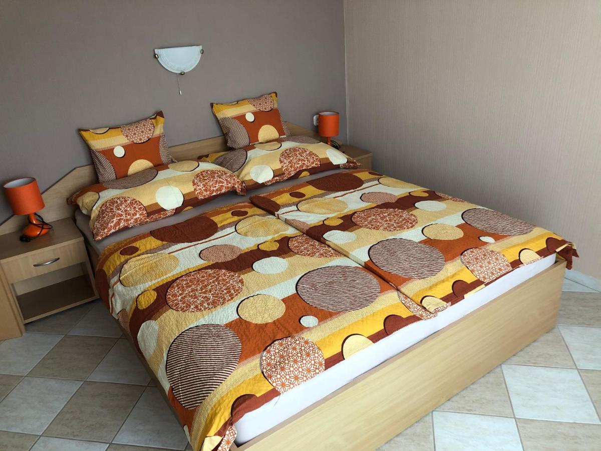 Jozsef Apartments House Залакарош Экстерьер фото