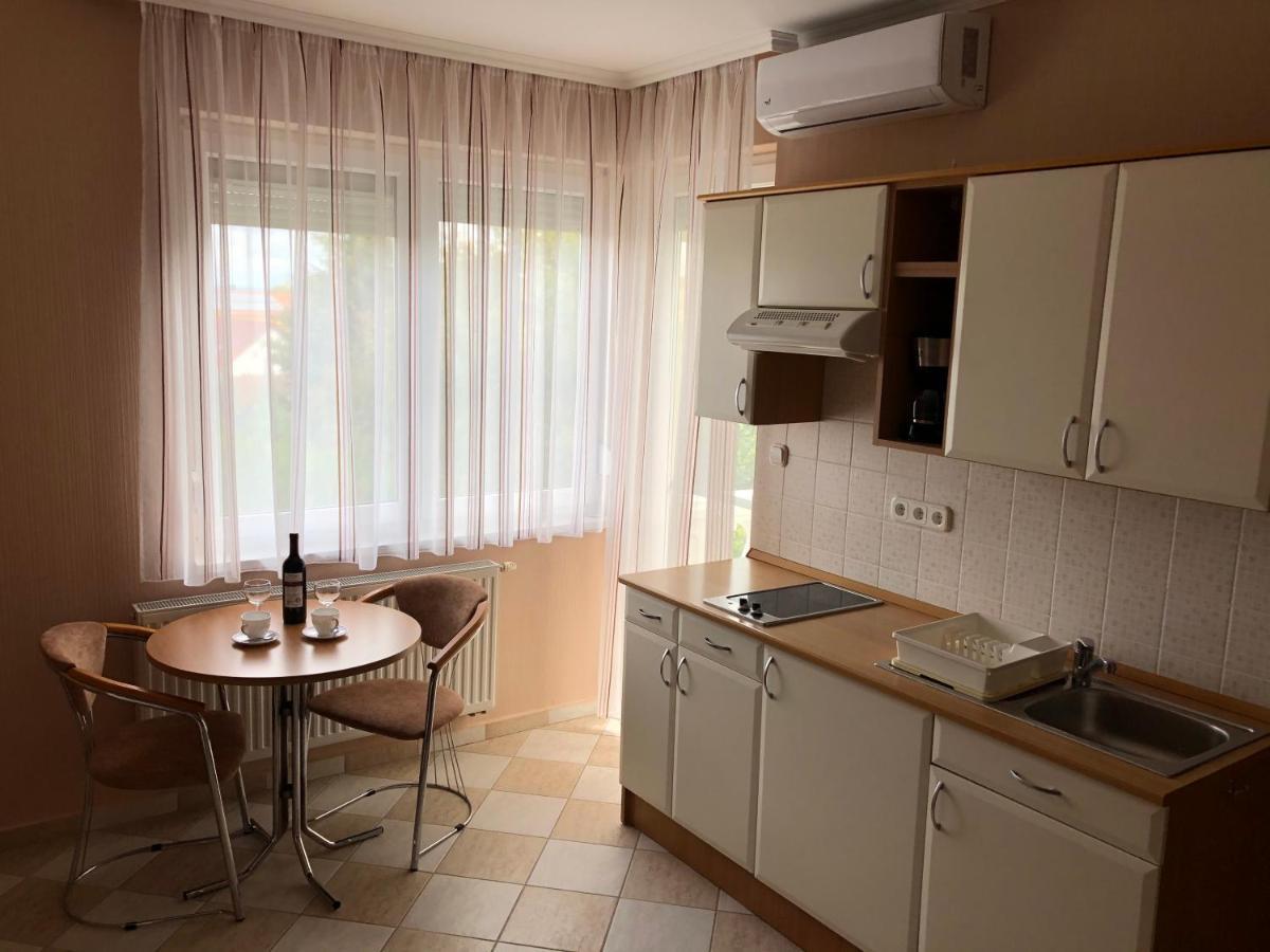 Jozsef Apartments House Залакарош Экстерьер фото