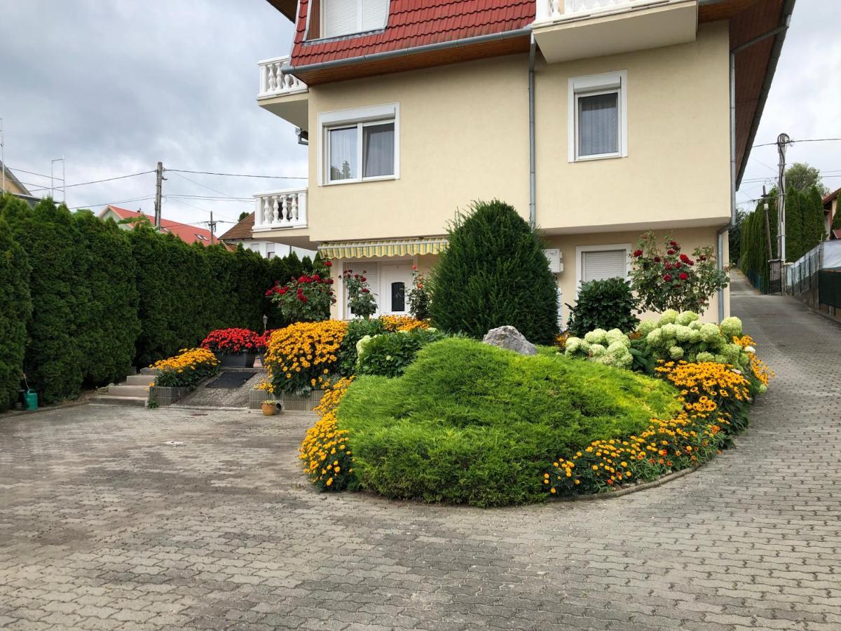 Jozsef Apartments House Залакарош Экстерьер фото