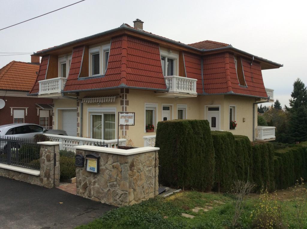 Jozsef Apartments House Залакарош Экстерьер фото